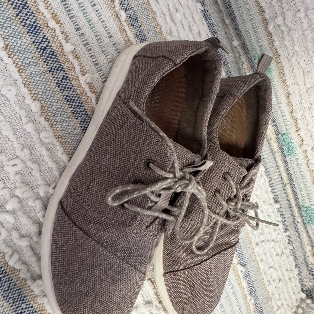 Toms Women's Canvas Lace-Up Flats - Taupe Brown